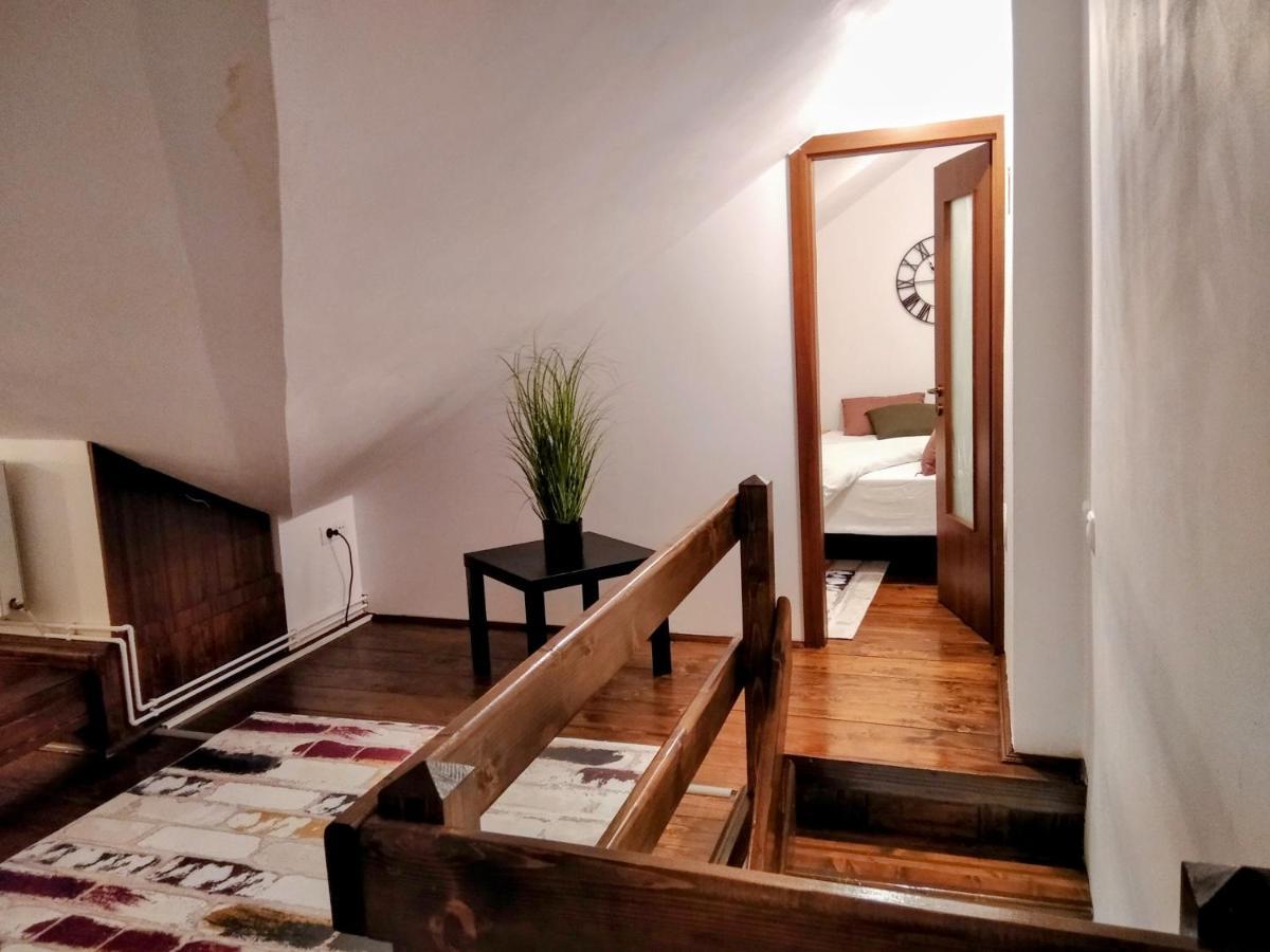 Lovely Central Apartment Braşov Eksteriør billede
